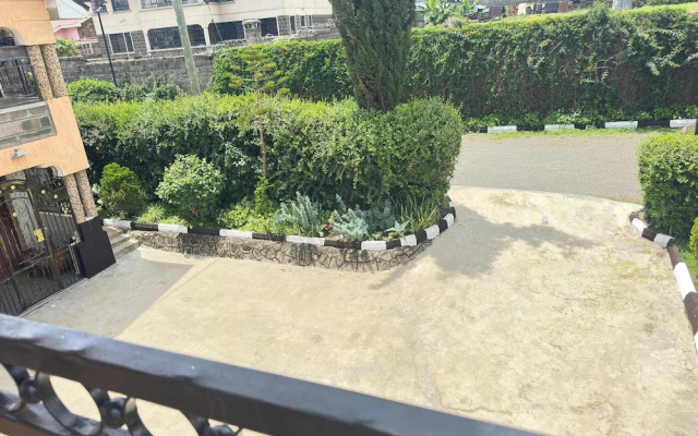 Lux Suites Lakeview Mansion Nakuru