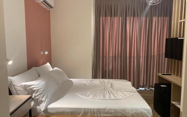 Hotel Triumf Shengjin