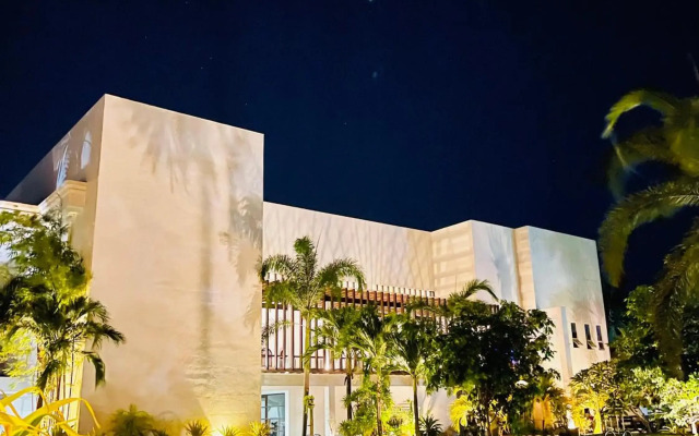 Olanro Hotel