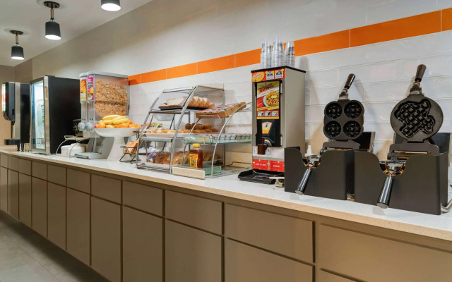 La Quinta Inn & Suites by Wyndham Stephenville