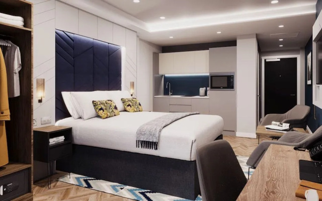 Roomzzz Edinburgh