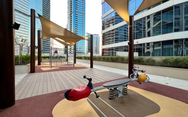 Silkhaus Spacious 1BR in Downtown Pool View