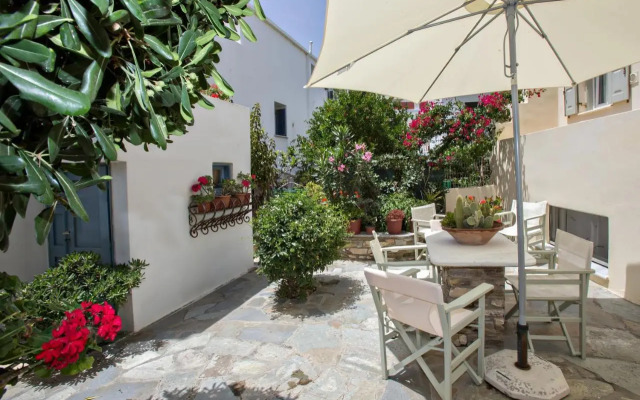 Tiniotissa Studios