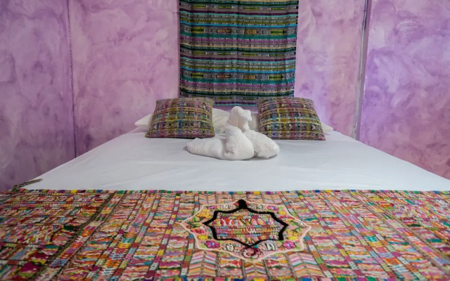 Hotel Maya
