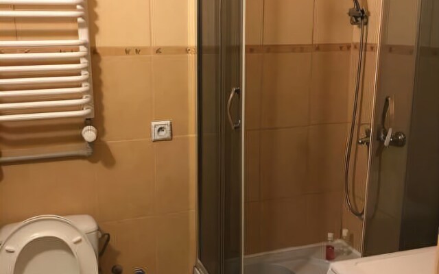 West Apartament Piekna 28