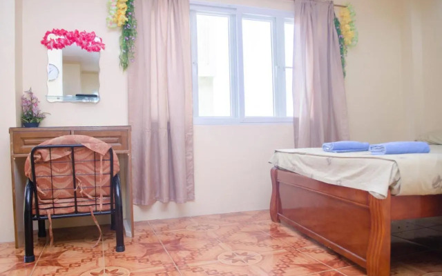 Julz Tropical Apartments