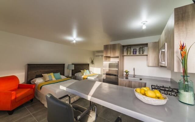Turibana Plaza Suite 5 w Balcony