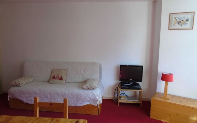 Lou Services Apartment CHAM23 LSI 001