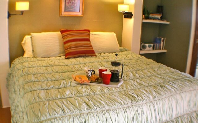 Vista de la Luna Bed and Breakfast