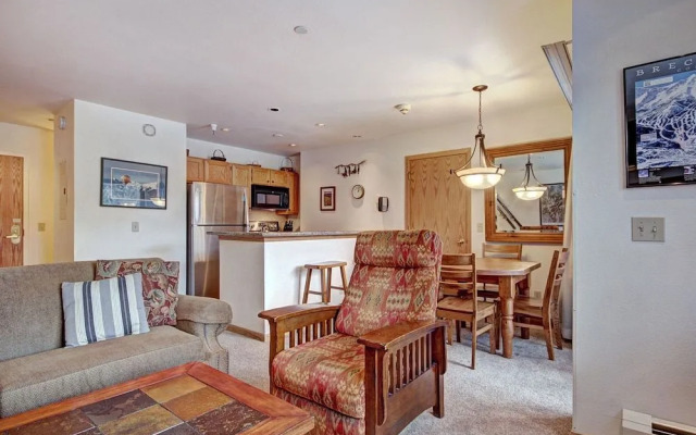 River Mtn Lodge W215C