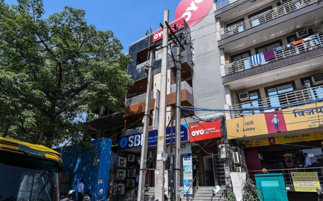 OYO Flagship 16044 Hotel 35th Avenue Sector 18