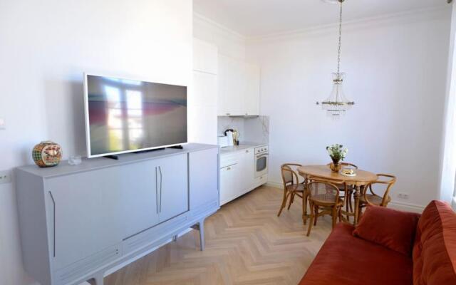 Lovely 2-bedroom apartment with free parking