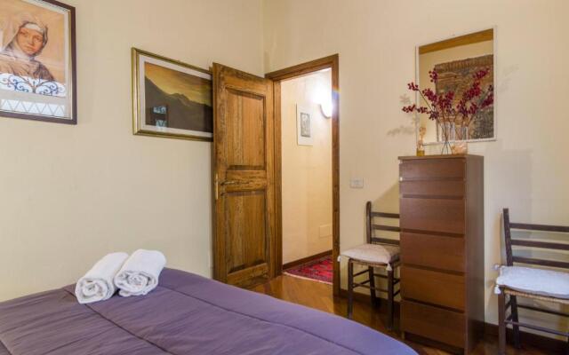 Florence Ariento Romantic Apartment