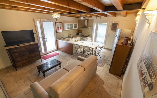 Joy House_wellness & SPA Apartment By Studio Vita