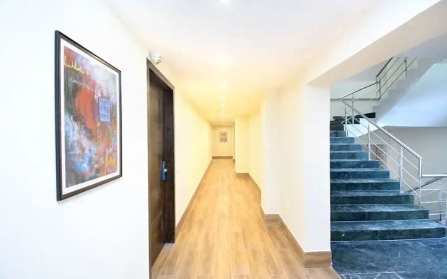 Capital O 37234 Reejas Inns N Suites