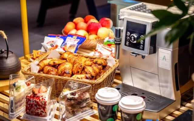 Campanile Nanjing South Railway Station Daming Road Subway Station