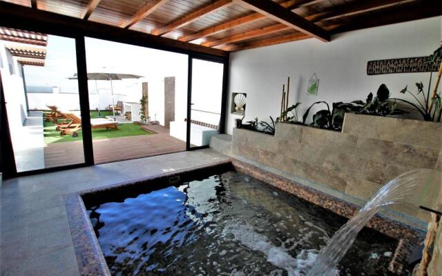 Holiday House and Spa Lanzarote