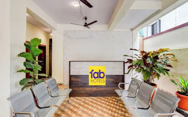 Fabhotel Aura Suites