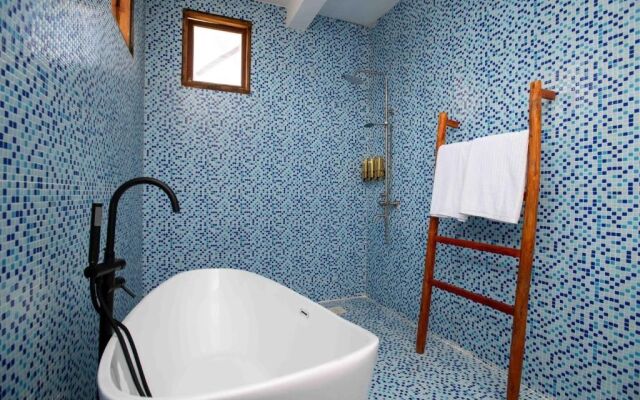 Asante Sana Beach Cottages