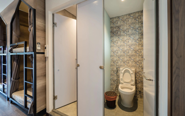 Wings House - Hostel