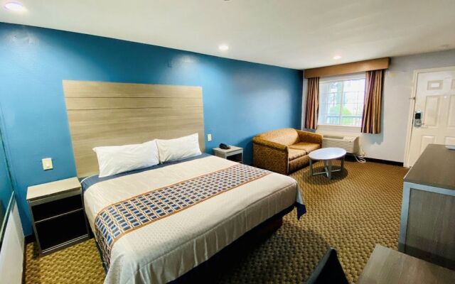 Home Place Inn & Suites