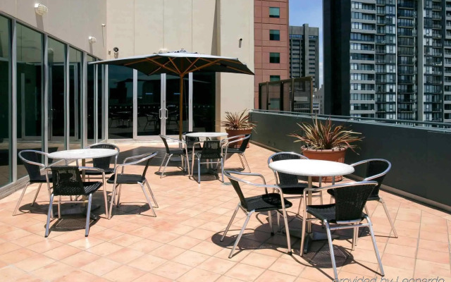 YEHS Hotel Melbourne CBD