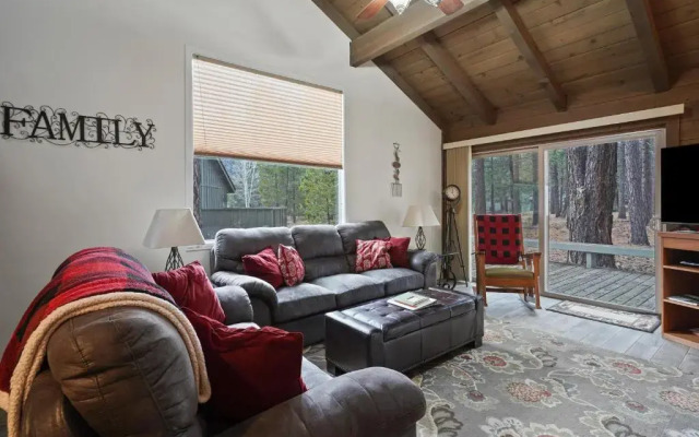 2 Landrise-AC-Hot Tub-4BR/2BA