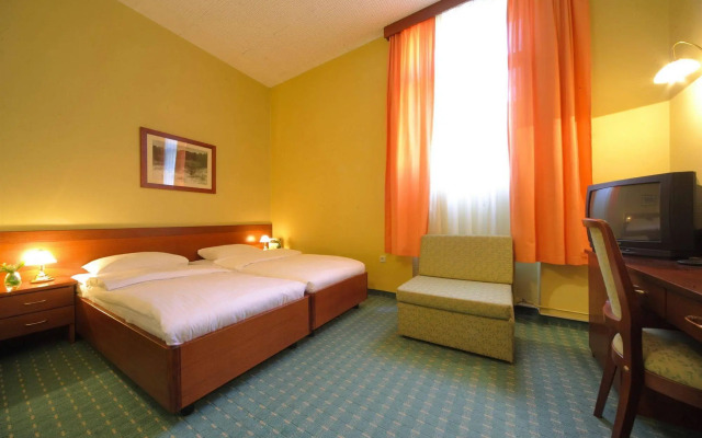Hotel Central Osijek