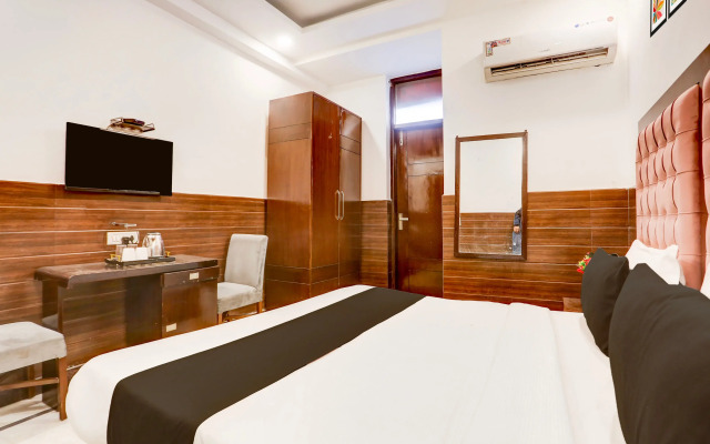 Collection O Mahipalpur Near Airport Formerly Jindal Palace