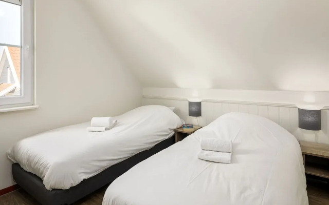 Maasduinen Villa With Sauna & Washer