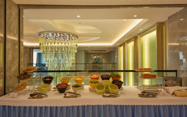 The Hotel V Zhenjiang Jingkou