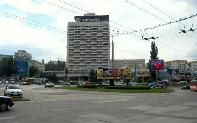 Hotel Cosmos