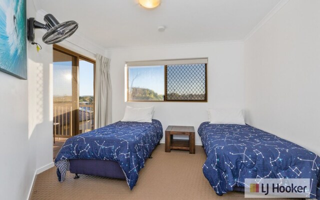 Exclusive Ocean View Penthouse On Marine Parade