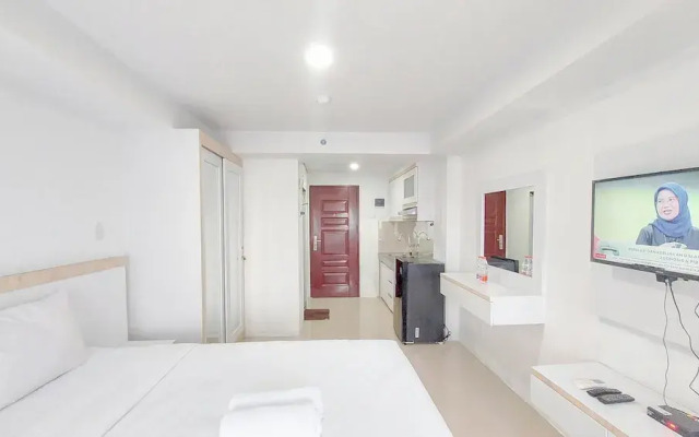 Relaxing Studio Apartment at Mansyur Residence