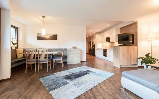 Luxurious Apartment Near Ski Bus Stop in Mayrhofen