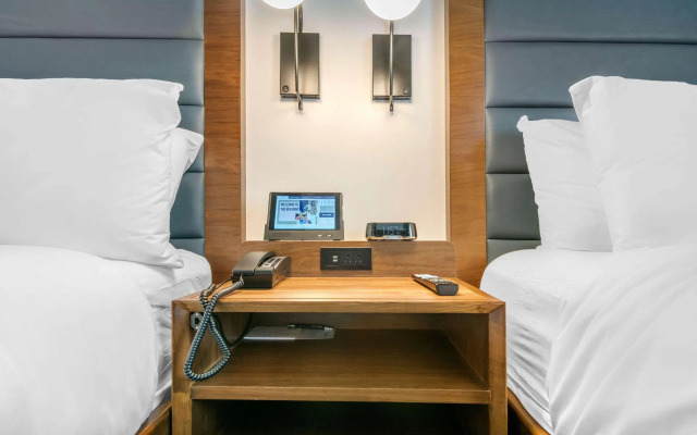 Hotel Belmont Vancouver - MGallery Collection