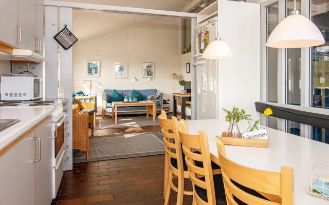 6 Person Holiday Home in Aabenraa-by Traum