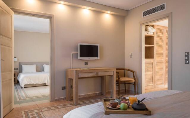 Porto Naxos Hotel