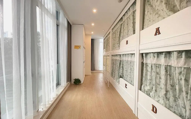 Hangzhou Lighting Lanshan Youth Hostel