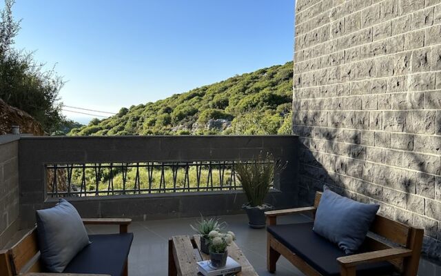 Grey Escape Apartements