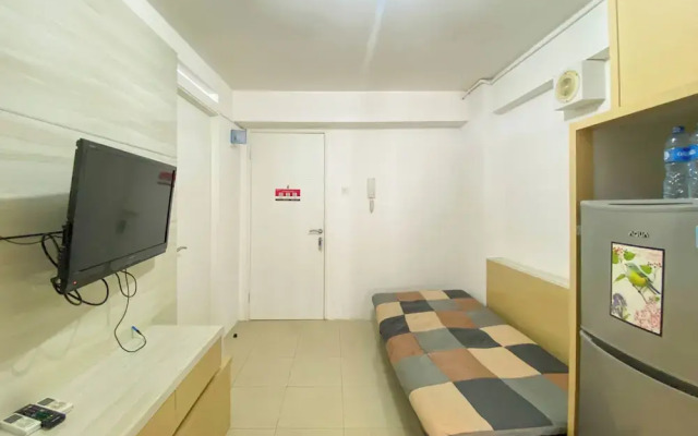 Comfort Living And Modern 2Br At Bassura City Apartment