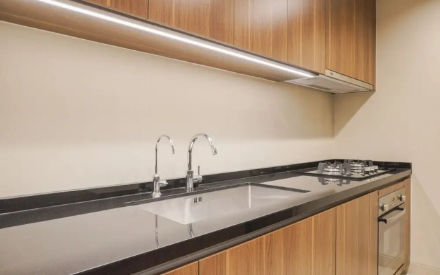 Nice And Elegant 1Br At Branz Simatupang Apartment