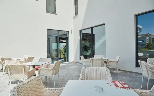 Hotel Azaleea Mamaia Nord