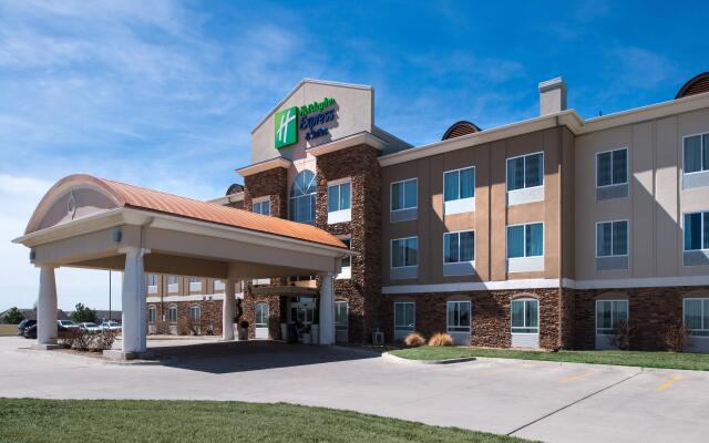 Holiday Inn Express & Suites Wichita Northwest, an IHG Hotel