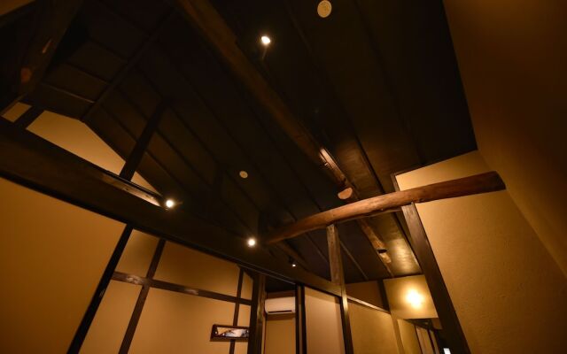 Rinn Premium Koki East