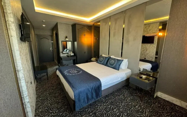 Royal Anka Hotel