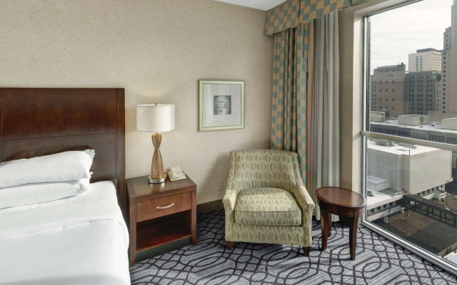 DoubleTree by Hilton Hotel St. Paul Downtown