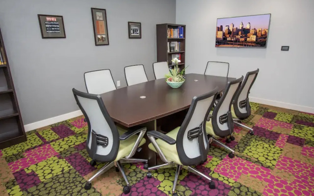 Center City Philly Apartments by NUOVO