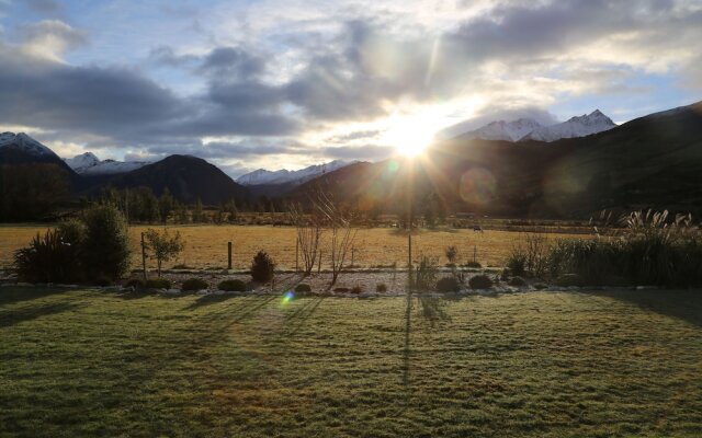 Glenorchy Peaks B&B