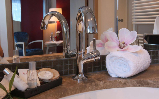 Villa Ludwig Suite Hotel & Chalet